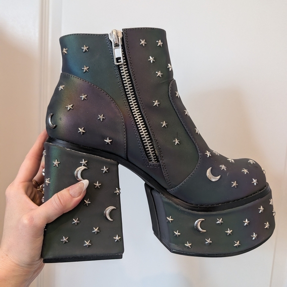 Starry Night Platform Ankle Boots - Picture 14 of 16